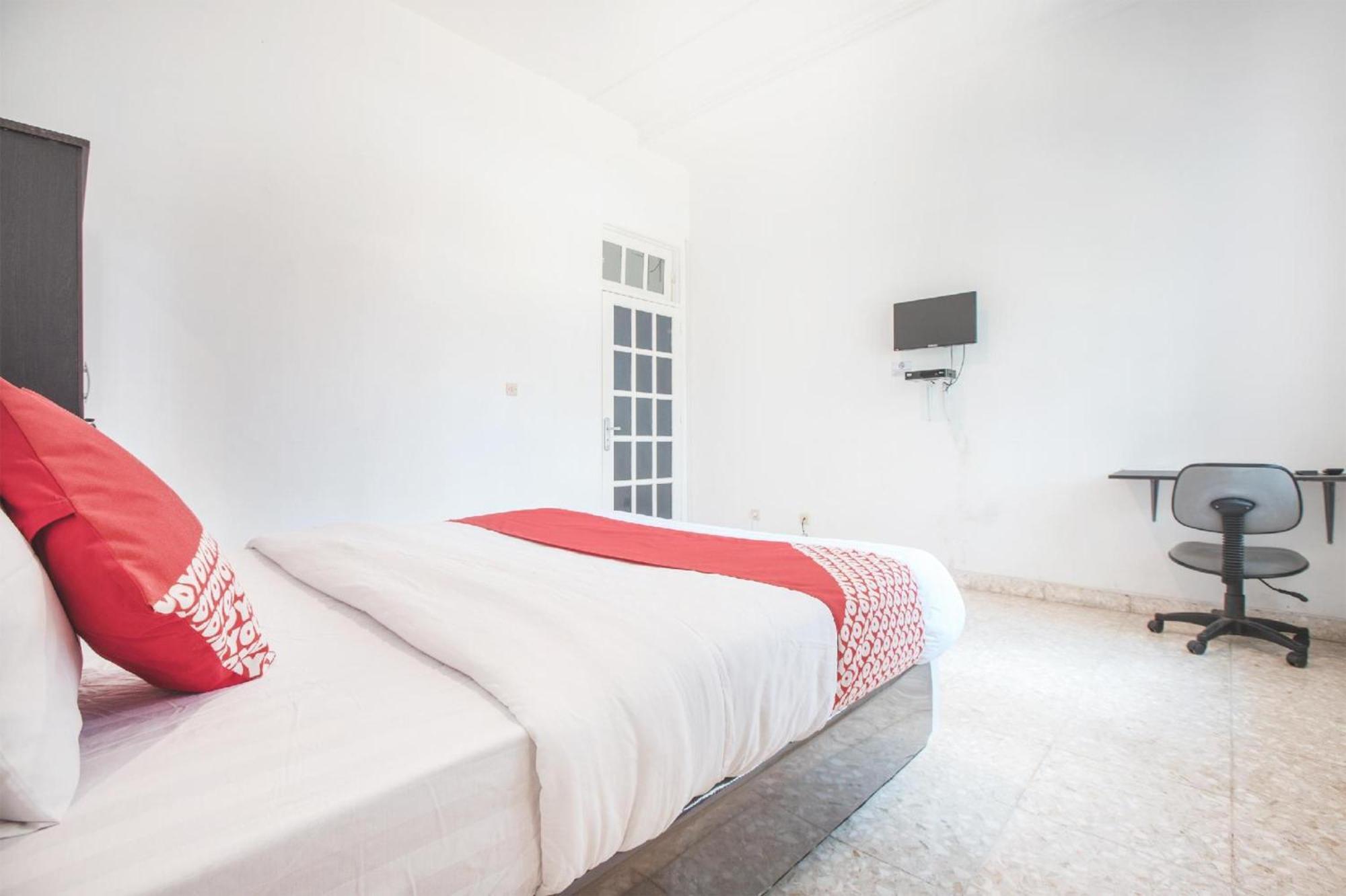 Capital O 332 Residence G17 Kemang Джакарта Екстер'єр фото