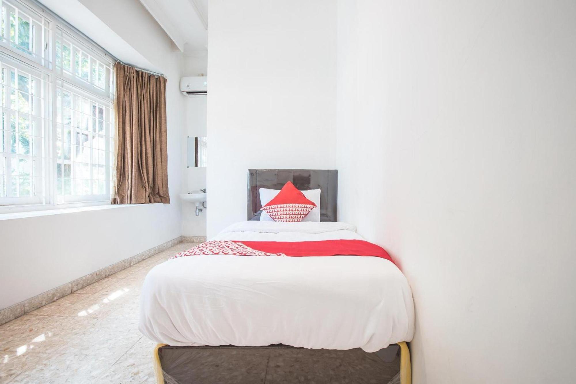 Capital O 332 Residence G17 Kemang Джакарта Екстер'єр фото